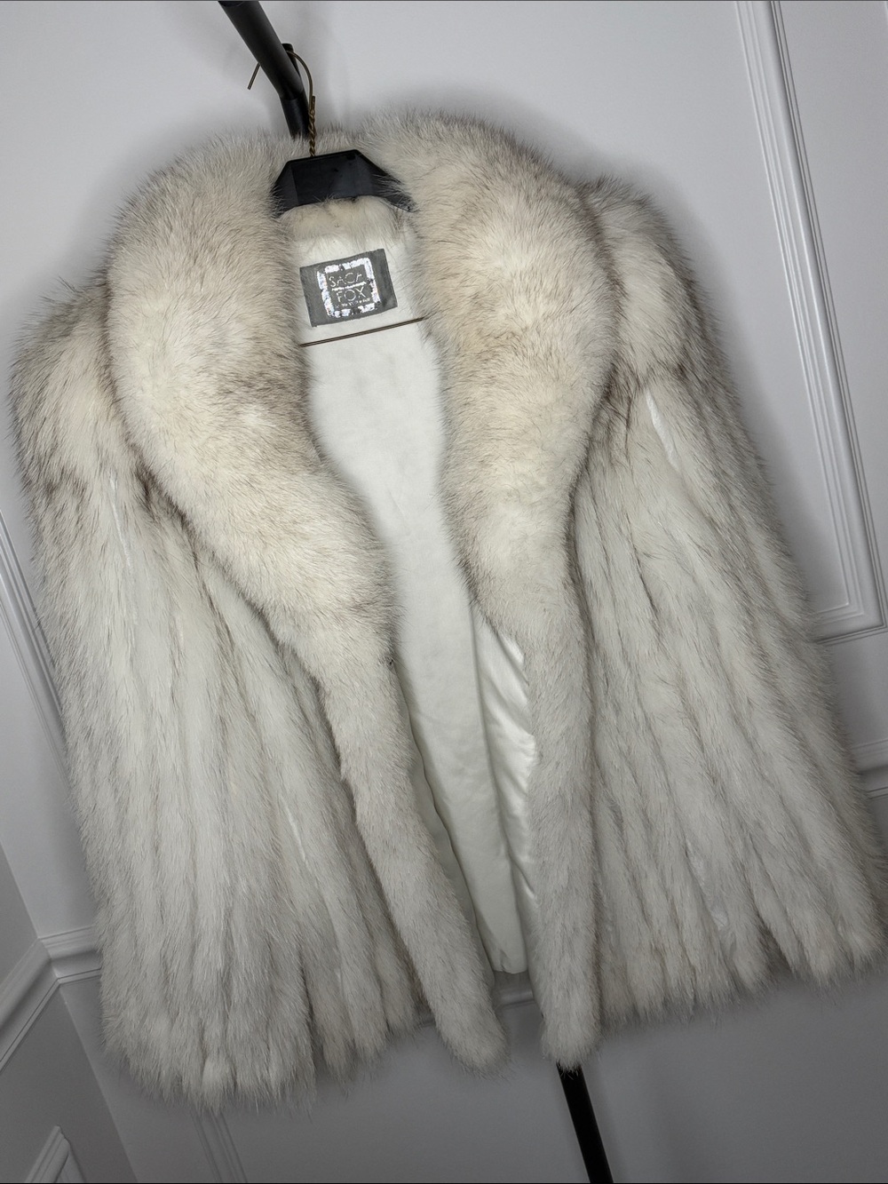 Saga White Fox Coat with Bemburg Lining. Size XL (Fit sizes 8-12)